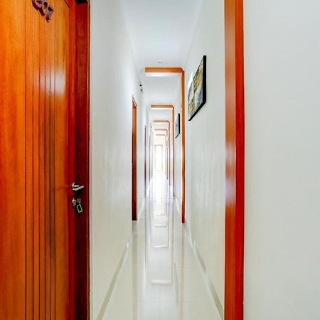 Super Oyo Capital O 90291 Vin Stay Petanu Pesanggaran Exteriér fotografie