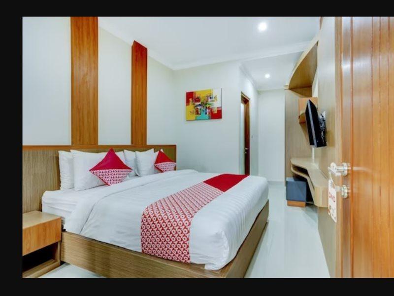 Super Oyo Capital O 90291 Vin Stay Petanu Pesanggaran Exteriér fotografie